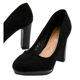 Černé lodičky na sloupku LEI-69 černý 1