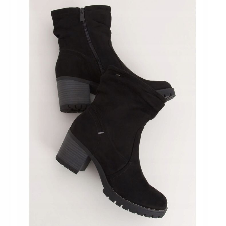 Černé kozačky na širokém podpatku QQ-02 Black černý 1