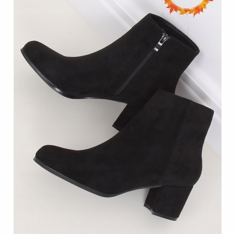 Černá Kozačky na nízkém podpatku L7196A Black černý 1