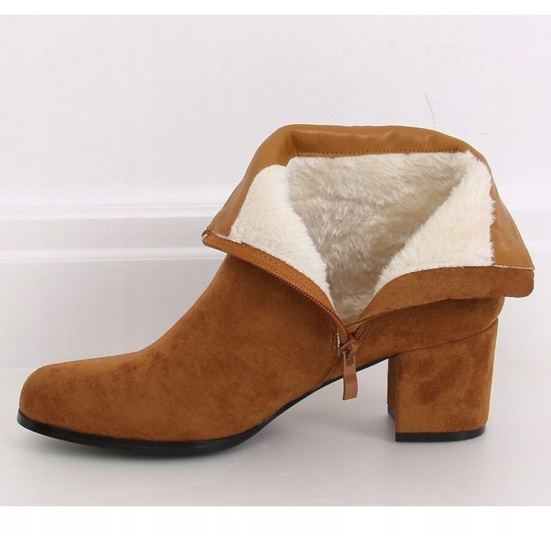 Camel L7196A Velbloudí kozačky na nízkém podpatku hnědý 1