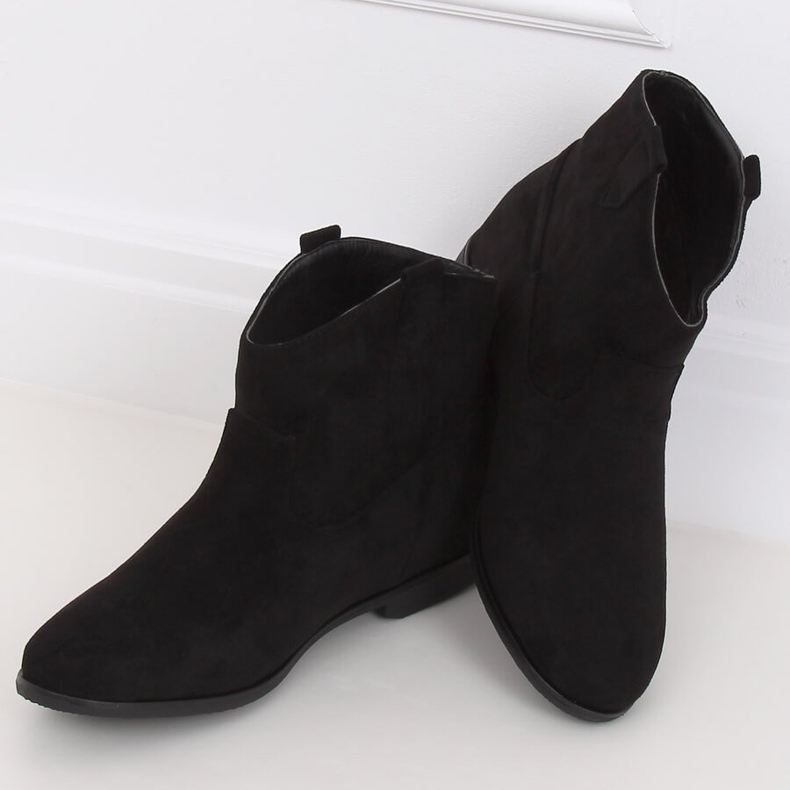 Černé ploché kovbojské boty TX-1876 černá 2