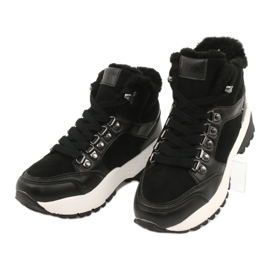 Sportovní pohodlné boty Lee Cooper LCJL-20-31-152 černý 2
