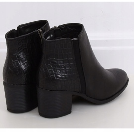 Černé kozačky na širokém podpatku HFN-0759 Black černý 1