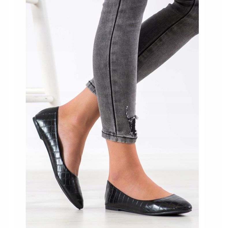 Weide Baletka ve špice černý 2