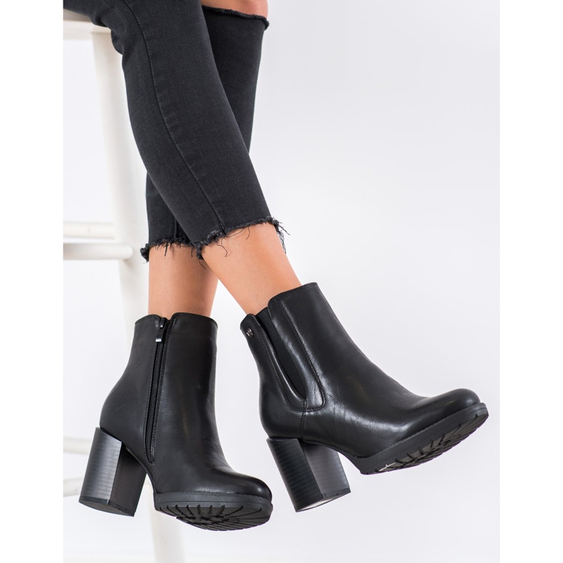 Weide Pohodlné kozačky na sloupku černá 1