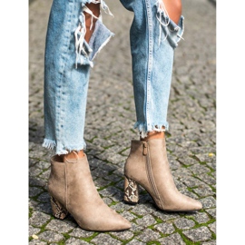 Boty s hadím motivem VINCEZA béžový 1