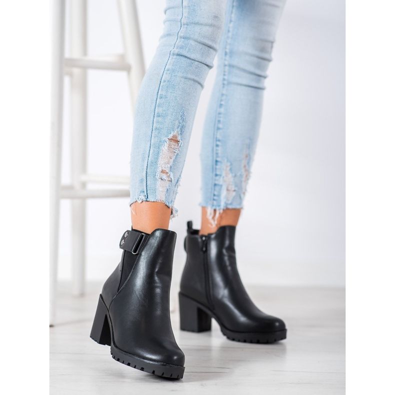 Weide Pohodlné kozačky na sloupku černá 2