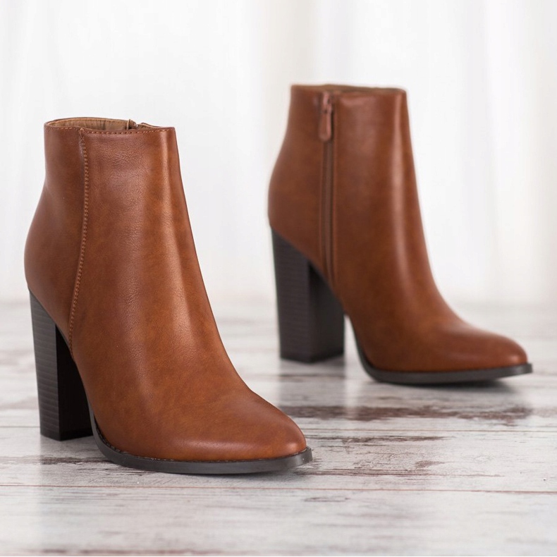 Seastar Klasické kozačky na sloupek hnědý 1