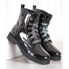 VINCEZA lakovaní dělníci černá 1