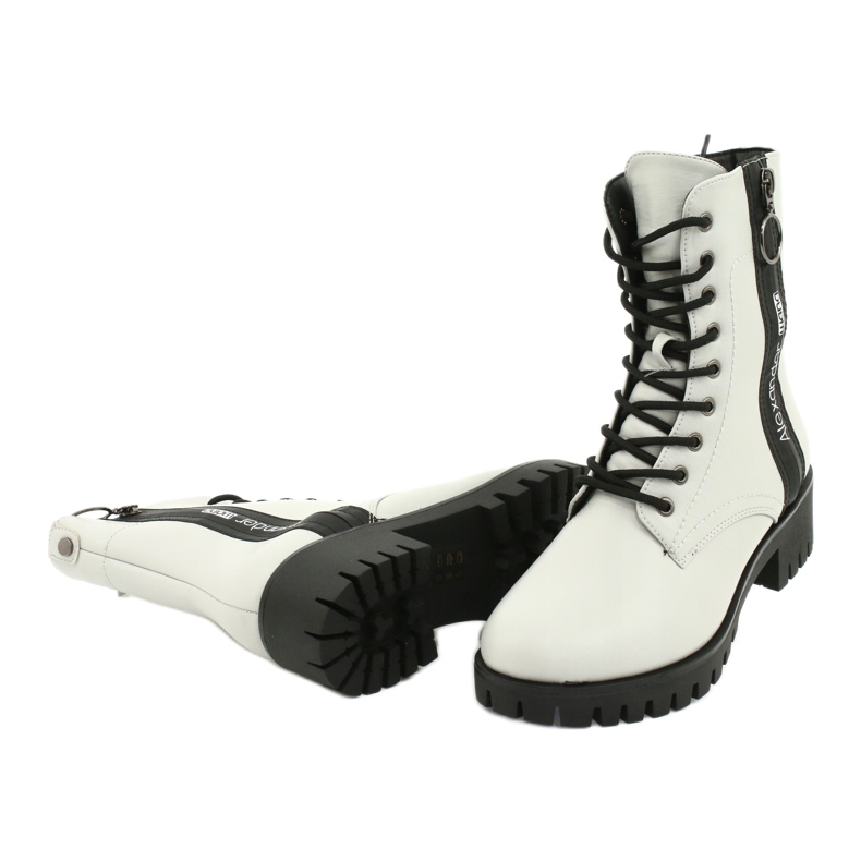 M.Daszyński Dělníci šedého dřeva Daszyński MR1813-31 černá šedá 3 M.Daszyński Dělníci šedého dřeva Daszyński MR1813-31 černá šedá 3