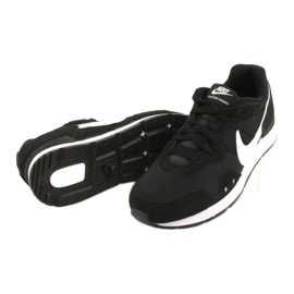 Boty Nike Venture Runner W CK2948-001 bílý černý 3