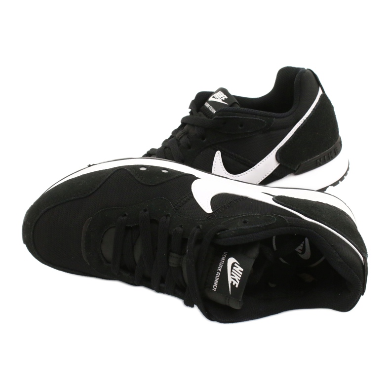 Boty Nike Venture Runner W CK2948-001 bílý černá 4