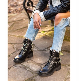 Seastar Pracovníci s hřeby černý 1