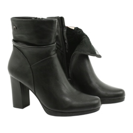 M.Daszyński Černé kozačky na postu Daszyński AF125-7 černý 4