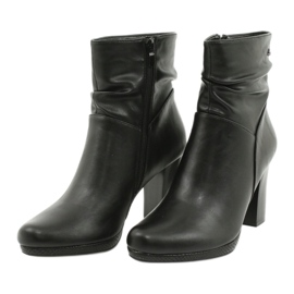 M.Daszyński Černé kozačky na postu Daszyński AF125-7 černý 2