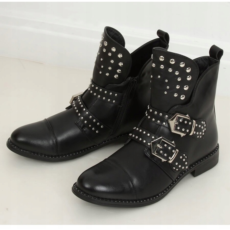 Černé kozačky s cvočky černé A2300 Black černý 1