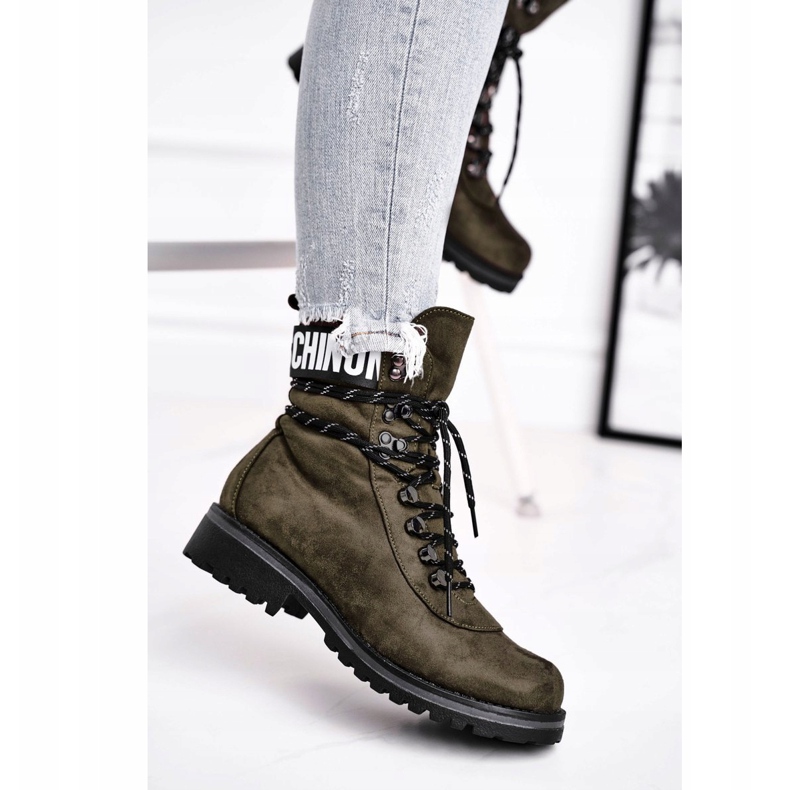 EVE Dámské boty na plochém podpatku se zeleným popsi na zip zelená 1 EVE Dámské boty na plochém podpatku se zeleným popsi na zip zelená 1