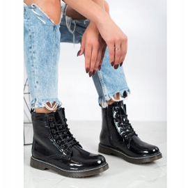 Evento Lakovaní módní dělníci černý 1