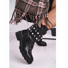 FE1 Dámské ploché vysoké boty černé s perlami Mishigan černá 1