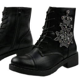 Černé kozačky s ozdobami Shyvia M620 Black černý 1