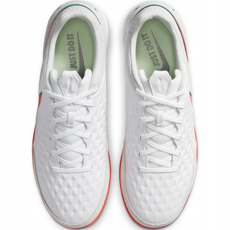Kopačky Nike Tiempo Legend 8 Academy Ic AT6099 163 bílý bílý 1