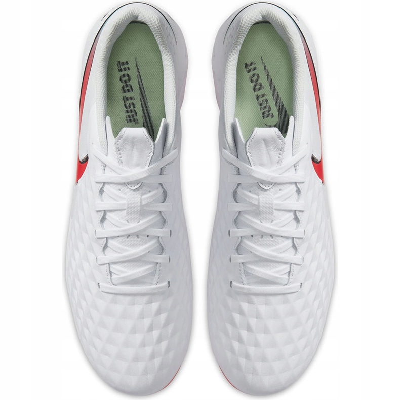 Kopačky Nike Tiempo Legend 8 Academy FG / MG AT5292 163 bílý bílý 1