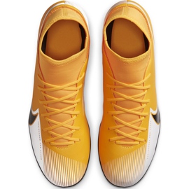 Kopačky Nike Mercurial Superfly 7 Club FG / MG AT7949 801 pomerančový žluť 1