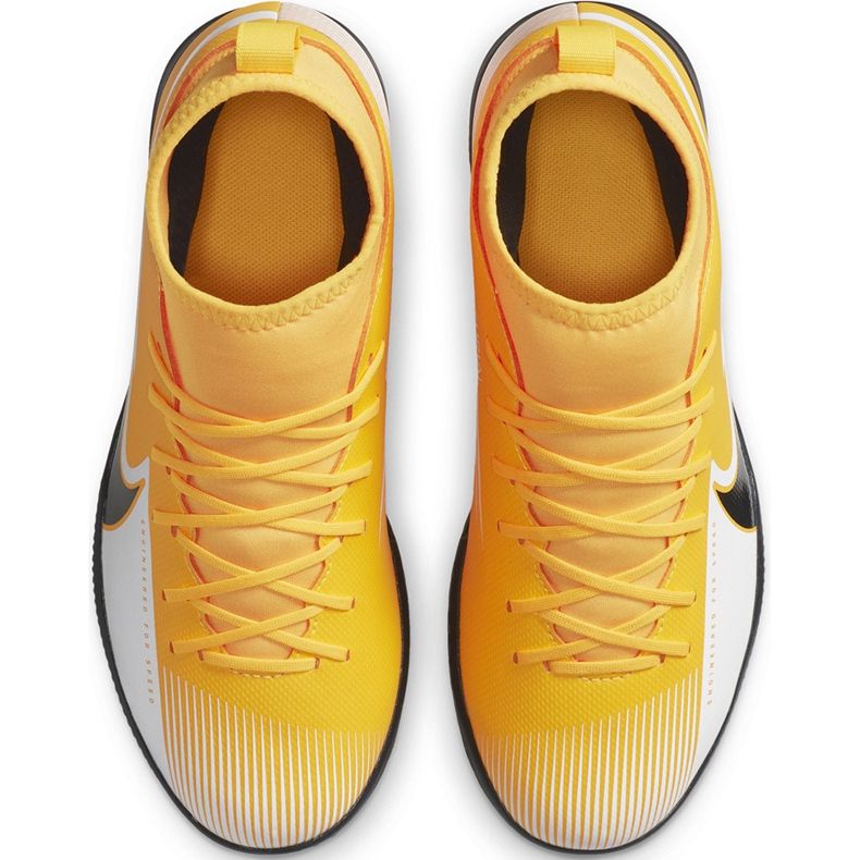 Kopačky Nike Mercurial Superfly 7 Club Ic Junior AT8153 801 pomerančový žluť 1