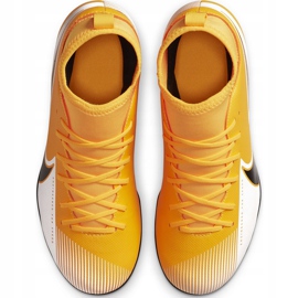 Kopačky Nike Mercurial Superfly 7 Club FG / MG Junior AT8150 801 oranžový žlutá 1