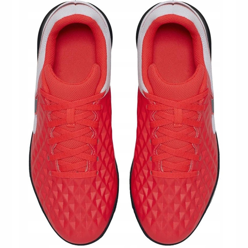 Kopačky Nike Tiempo Legend 8 Club Ic Junior AT5882 606 vícebarevný červený 1