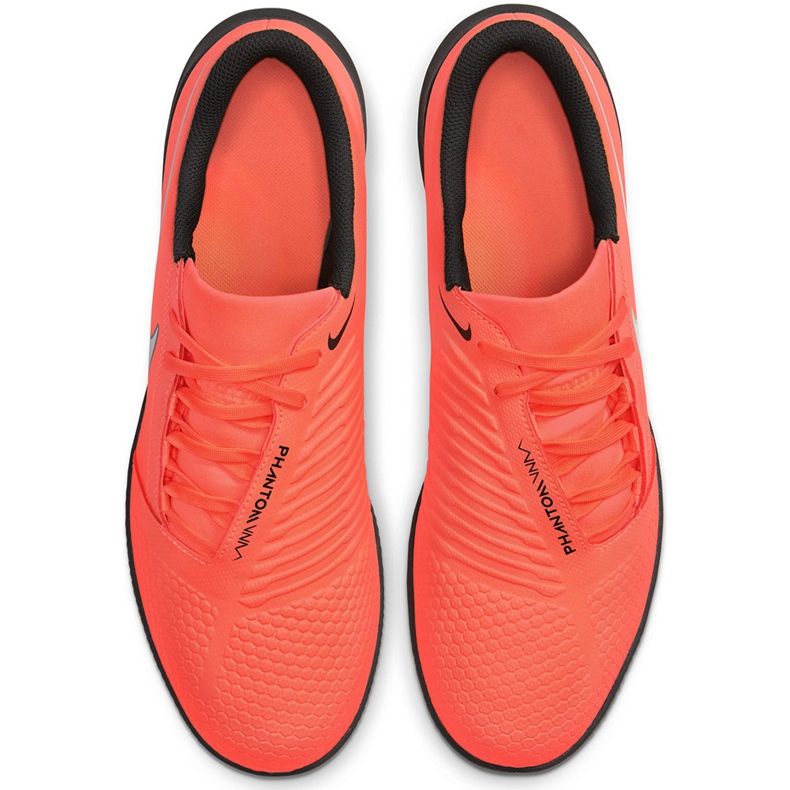 Kopačky Nike Phantom Venom CLub Ic AO0578 810 pomerančový pomerančový 1