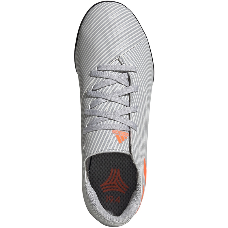 Šedé kopačky Adidas Nemeziz 19.4 Tf Jr EF8306 vícebarevný šedá 1