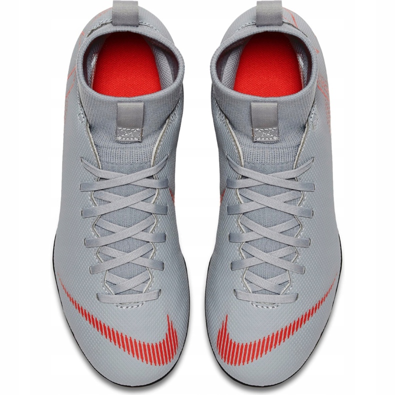 Kopačky Nike Mercurial Superfly 6 Club Mg Jr AH7339 060 bílý šedá 1