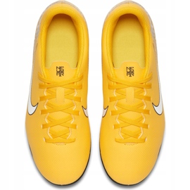 Kopačky Nike Mercurial Vapor 12 Club Neymar Gs Mg Jr AO9472 710 vícebarevný žluť 1