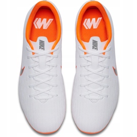 Kopačky Nike Mercurial Vapor 12 Academy Mg Jr AH7347 107 vícebarevný bílý 1