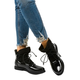 Černé šněrovací boty od Merela černá 1