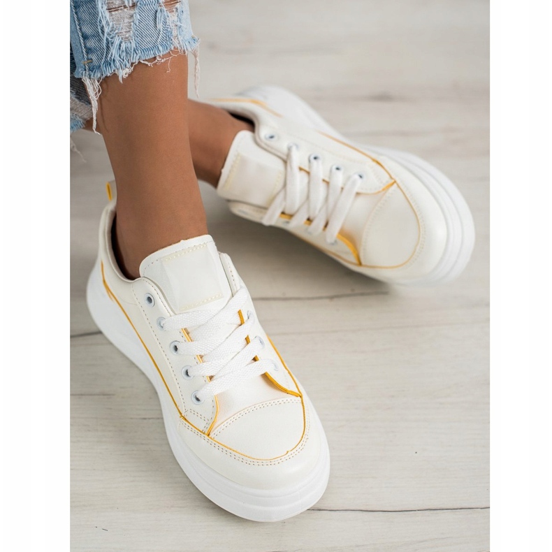 SHELOVET Sportovní Boty Na Platformě bílý 2