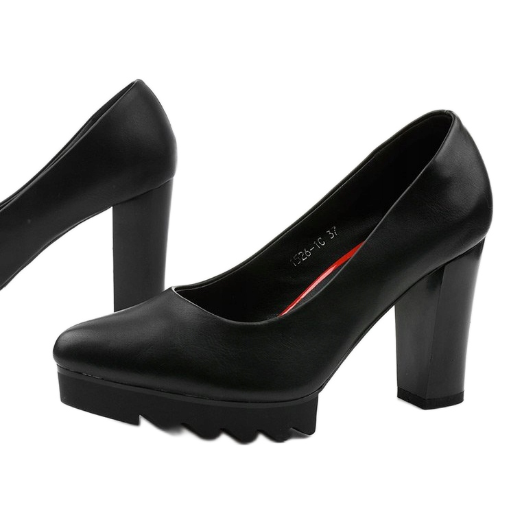 Černé lodičky na postu Silverbee černý 1