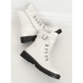 Bílé lakované dámské boty 8120-PA White bílý 2
