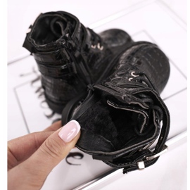 FRROCK Dětské boty zateplené kožešinou, lakované černou Valentinou černý 1