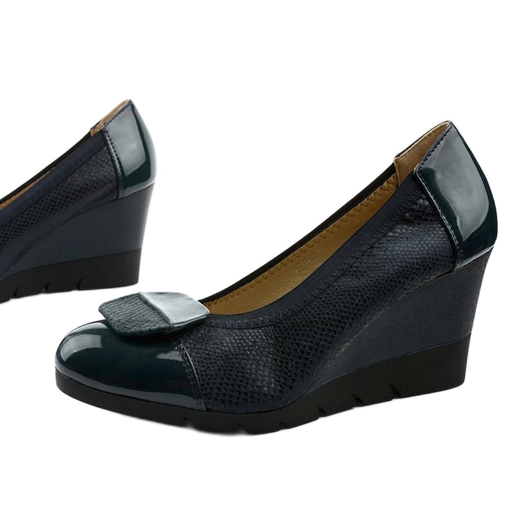 Černé lodičky na klínu Downreaver námořnická modrá 1 Černé lodičky na klínu Downreaver námořnická modrá 1