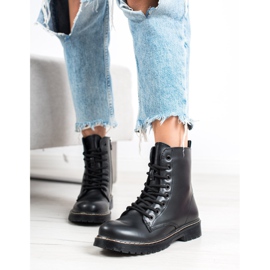 Small Swan Černé boty černý 2