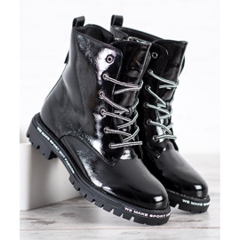 Goodin Lakovaní lovci bílý černý 2