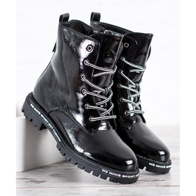 Goodin Lakovaní lovci bílý černá 2