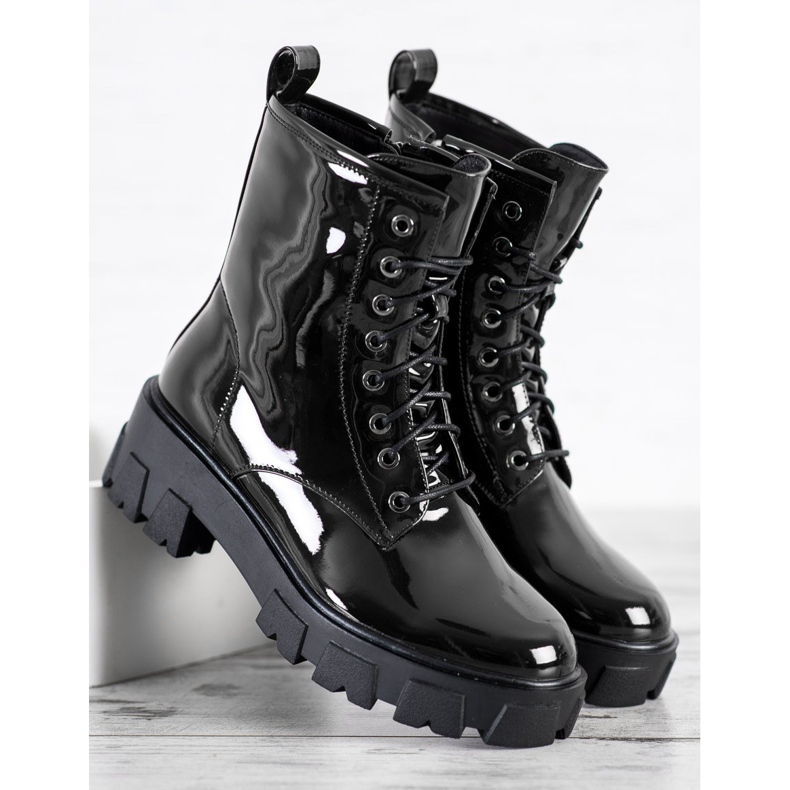 Goodin Lakovaní dělníci černá 2