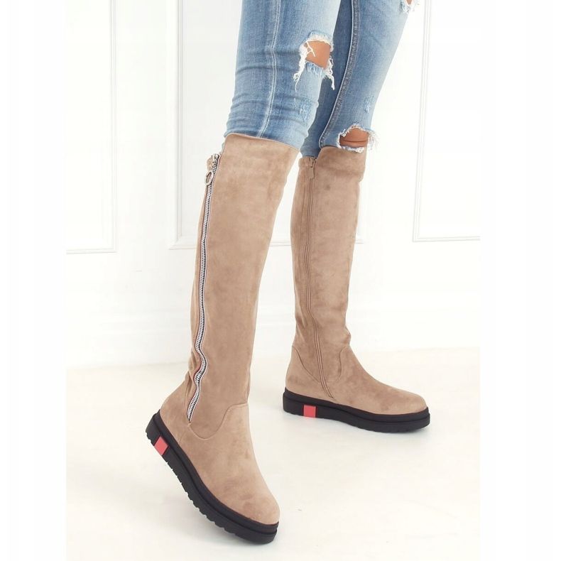 Ploché béžové mušketýry NS136P Béžové béžový 1