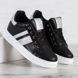 SHELOVET Sportovní obuv na klínku černá 1 SHELOVET Sportovní obuv na klínku černá 1