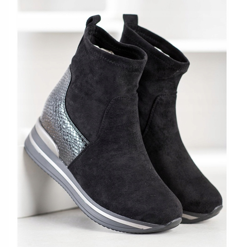 Gogo Boty na klínku černá 2