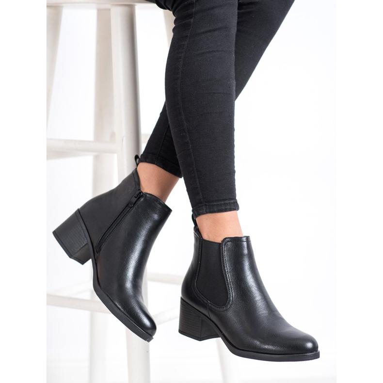 J. Star Boty Na Nízkém Postu černá 1