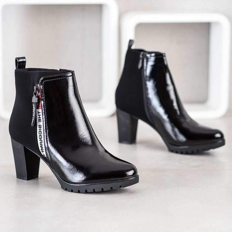 Gogo Lakované kozačky černý 1